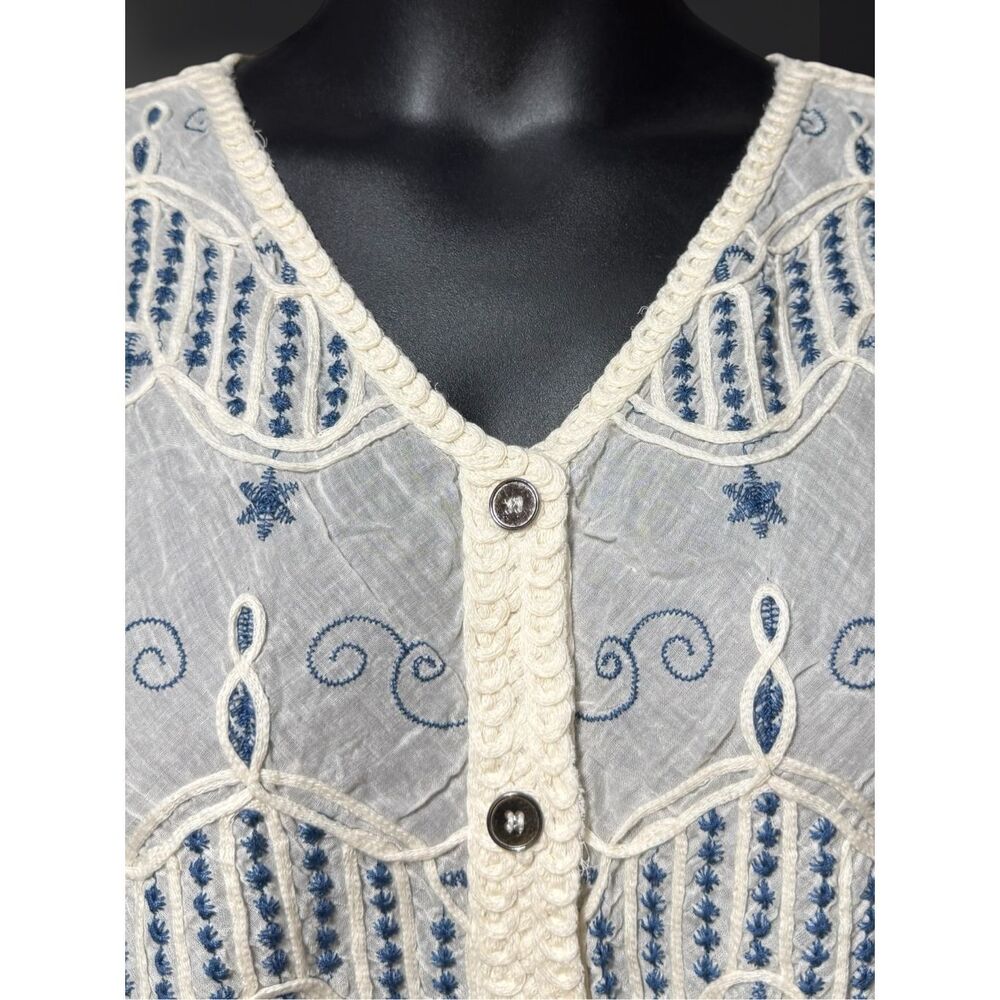 POL Crochet Vest Embroidered Floral Boho Cropped Button Front Ivory Sleeveless - Picture 10 of 11